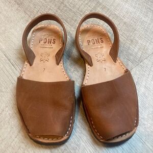 Women's PONS brown sandals size 7